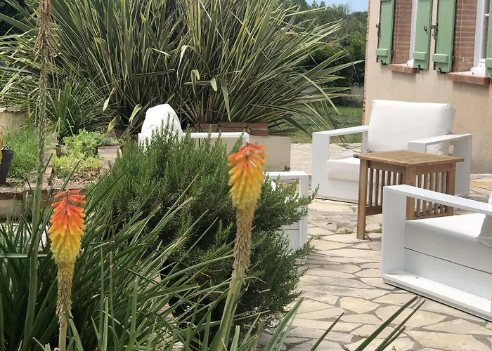 Labastilac Plume Bed and Breakfast