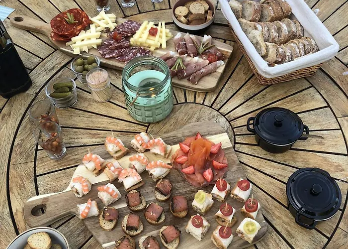 Labastilac Plume Bed and Breakfast 3*